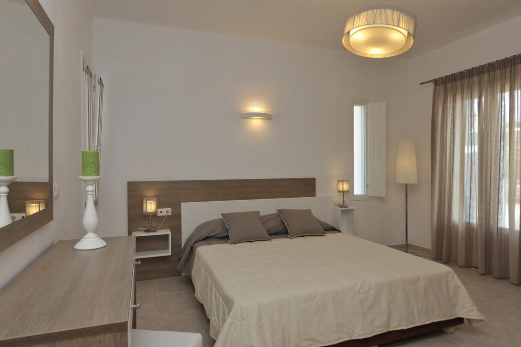 פארוס Blue Mare Villas חדר תמונה